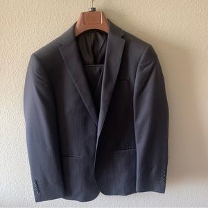 Vitarelli Italian Mens 3 piece suit- 38S
